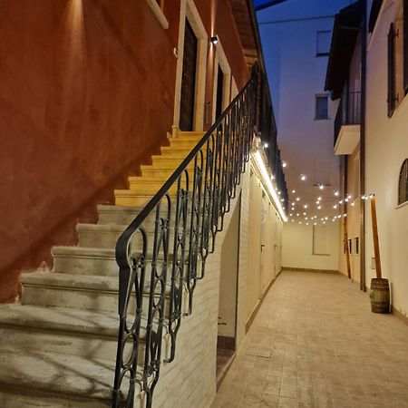 Vagabondando Travel House Villa LʼAquila Buitenkant foto